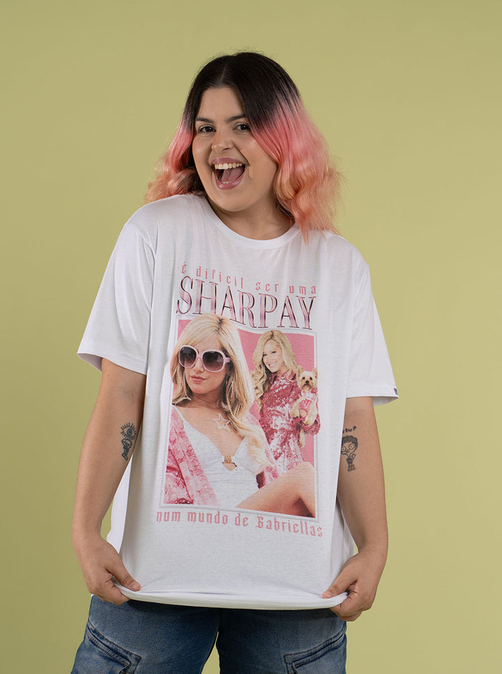 Camiseta É Difícil Ser Uma Sharpay Laura Seraphim