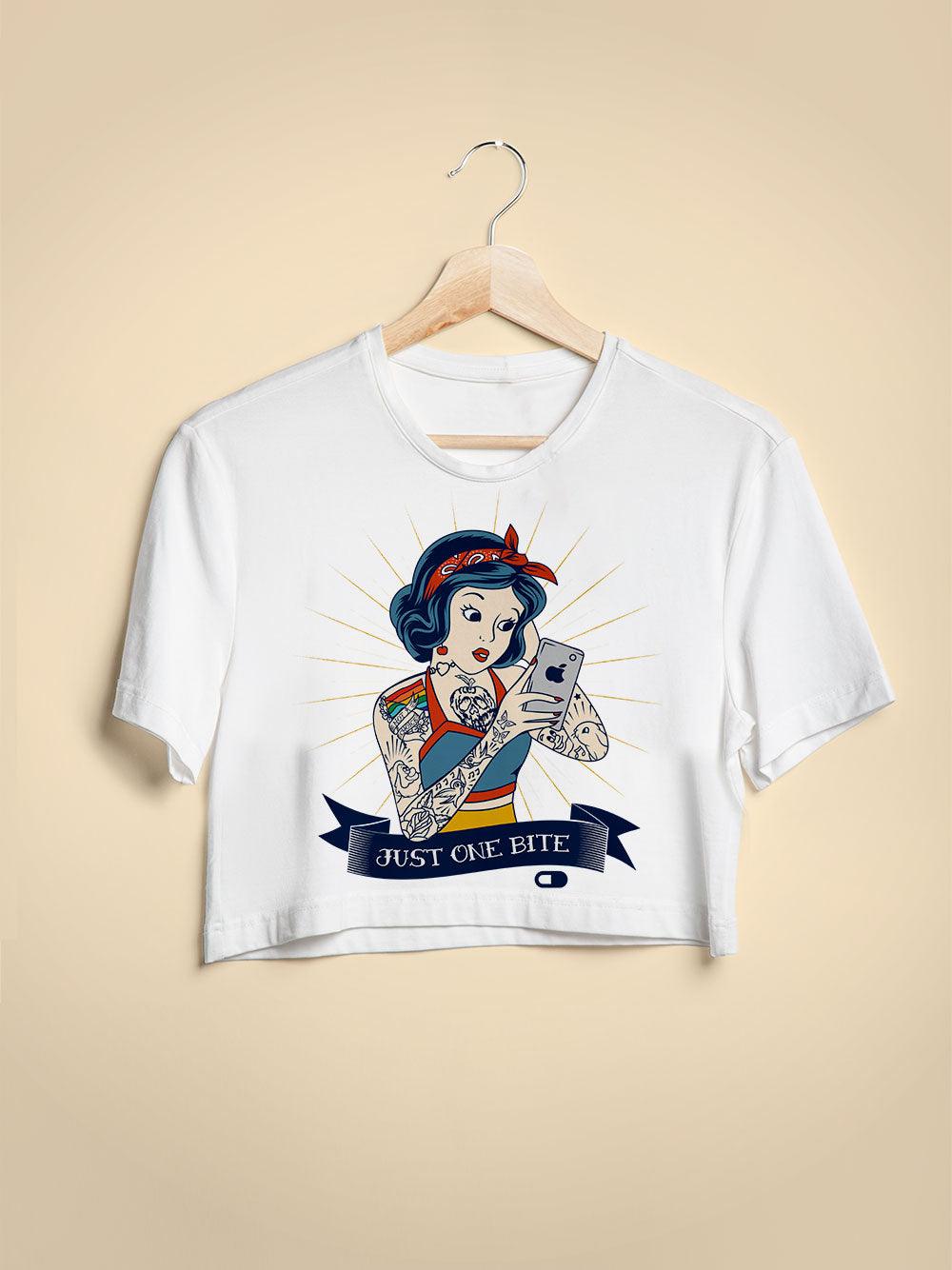 Cropped Princesas Branca de Neve Tatuada Raluke – Cápsula Shop