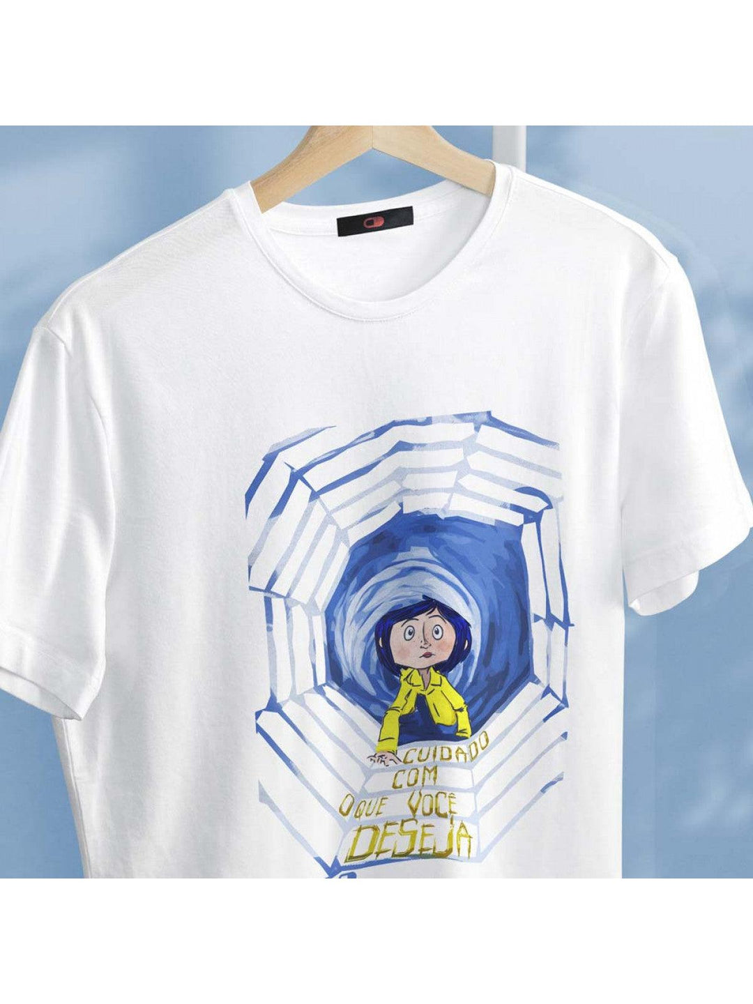 Camiseta Coraline Teia - Cápsula Shop