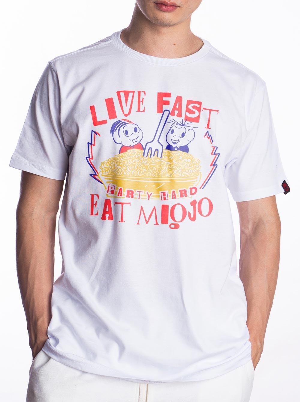 Camiseta Live Fast Eat Miojo Belle Belinha - Cápsula Shop